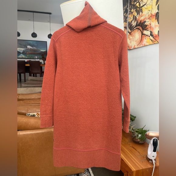 Lululemon On Repeat Dress - Picture 5 of 8